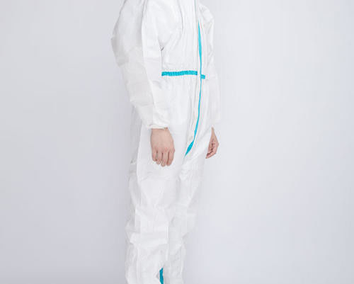 Μίας χρήσης χημικό κοστούμι μανικιών PPE μακρύ που ντύνει τον ιατρικό βαθμό προμηθευτής